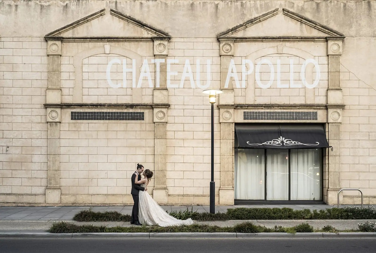 chateau-apollo-wedding-photo