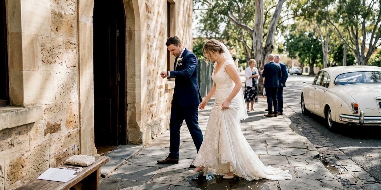 https://adelaideweddingvenues.com/new/wp-content/uploads/2026/03/1774230829304_Couple-arriving-at-Adelaide-wedding-venue-1280x640.jpeg