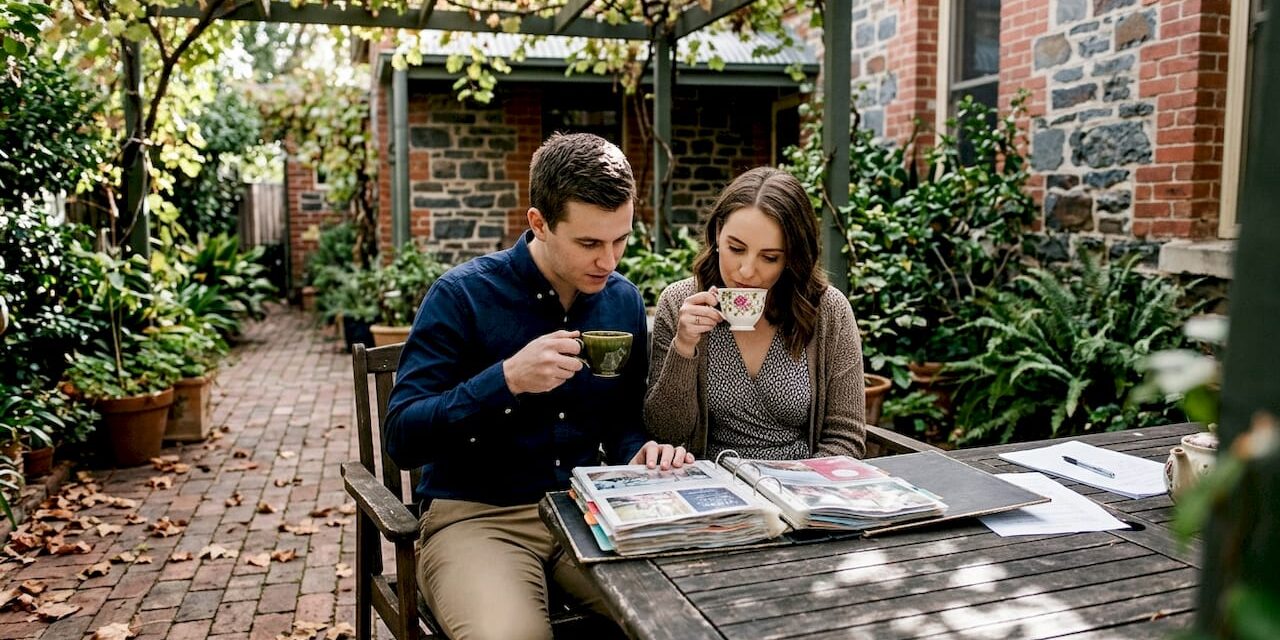 https://adelaideweddingvenues.com/new/wp-content/uploads/2026/03/1774662399449_Couple-reviewing-venues-in-Adelaide-courtyard-1280x640.jpeg